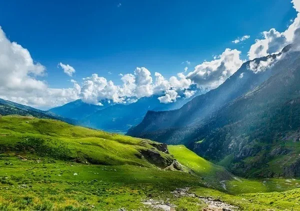 Kinner Kailash Peak - Gnaesh Park