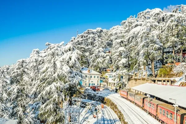 Snowfall in Manali in September: A Rare and Magical Sight